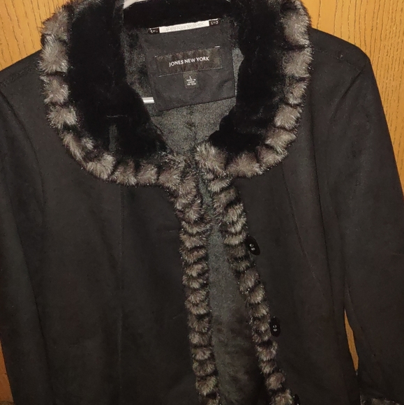 Coat - Picture 2 of 2